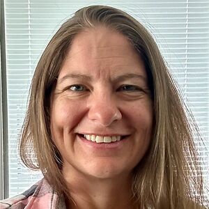 Meet your Posher, Holly